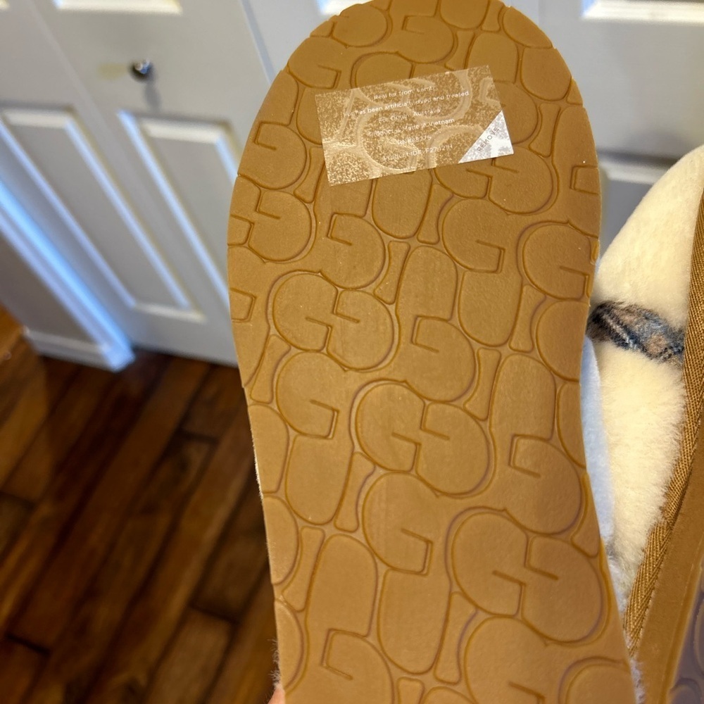 UGG Dalla Plaid Women’s Slippers size 7 NEW - Picture 10 of 11